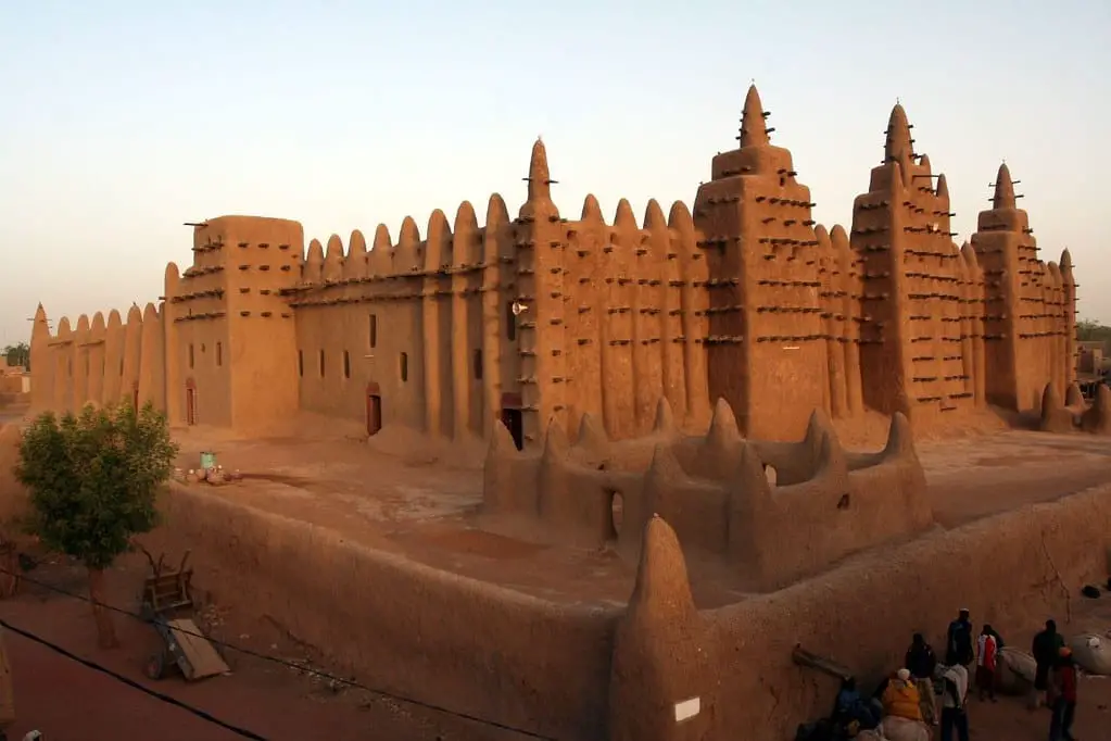 Unveiling the Golden City of Knowledge: Timbuktu's Rich History and Cultural Significance